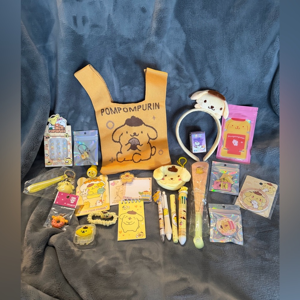💛Sanrio - Pompompurin Yellow Knit Bag and 20+ Accessories